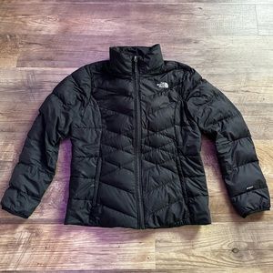 black north face puffer jacket